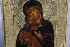 Икона Владимирской Божией Матери. 17 век. Икона и оклад после реставрации.