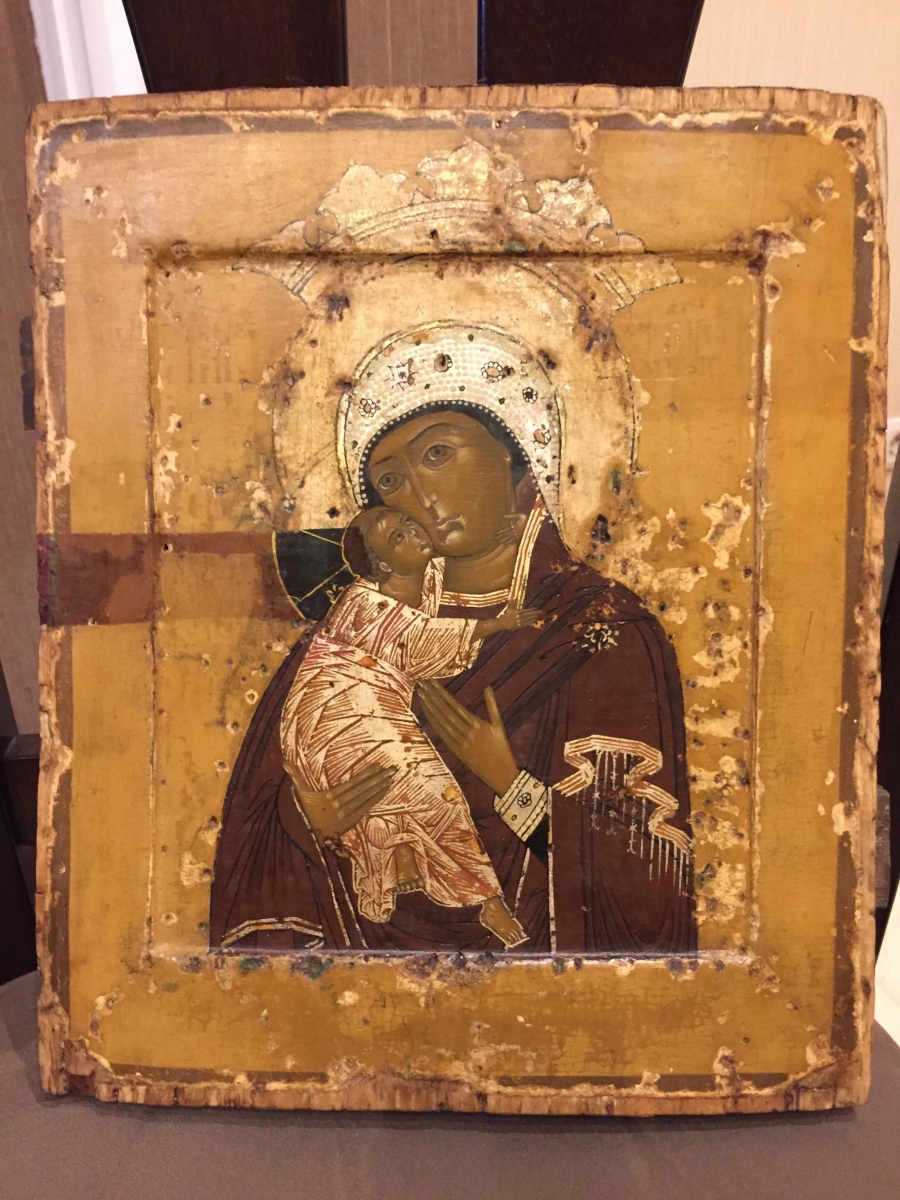 Икона Владимирской Божией Матери. Размеры: 31х26,5 см. Конец 17 века. После реставрации.
